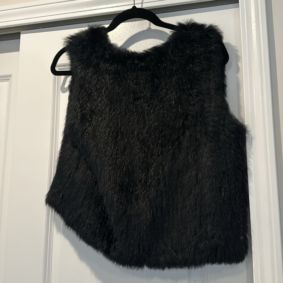 LAST CALL! 525 America Luxe Fur Vest - Picture 2 of 5